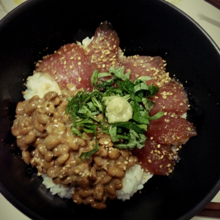 漬けマグロ納豆丼